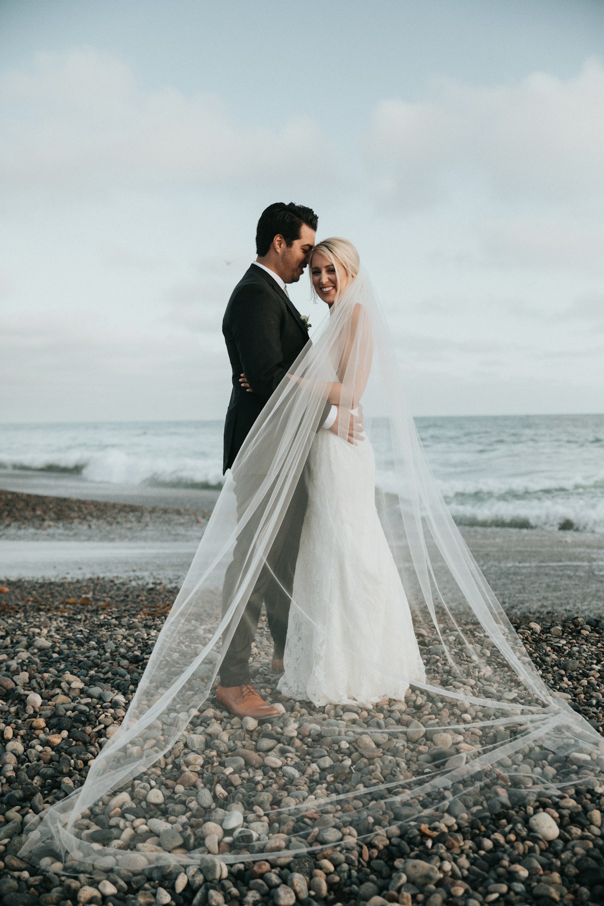 Luna Bride Minimal İpek Gelinlik